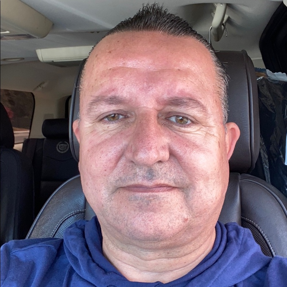 Meet your Posher, Gustavo